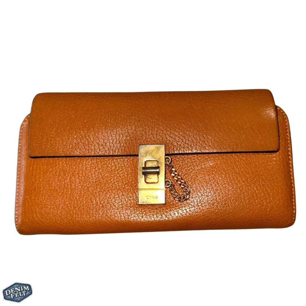 Chloé‎ Pebbled Leather Clutch Wallet Tan Zip Organizer with Gold Turnlock